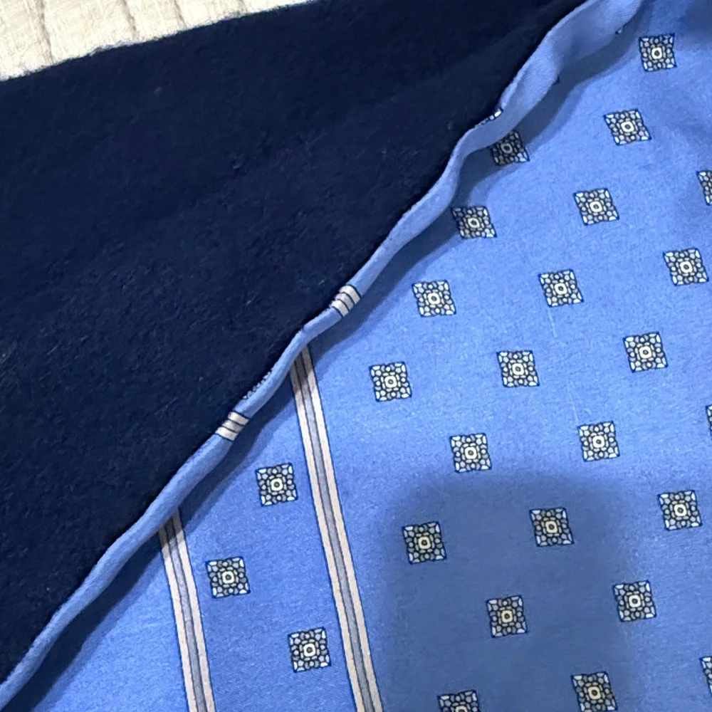 Guy Laroche Dark Blue 100% Wool And 100%Silk 11”X58” Opera /Tuxedo Scarf